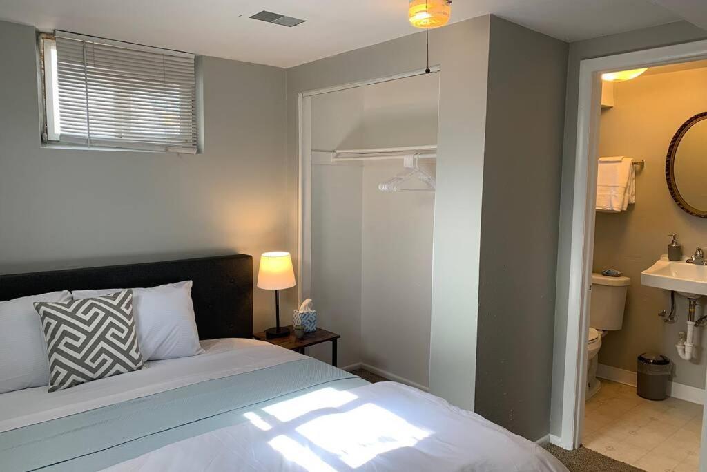 利特尔顿3 King Beds + Bunk Beds On Broadway别墅 外观 照片