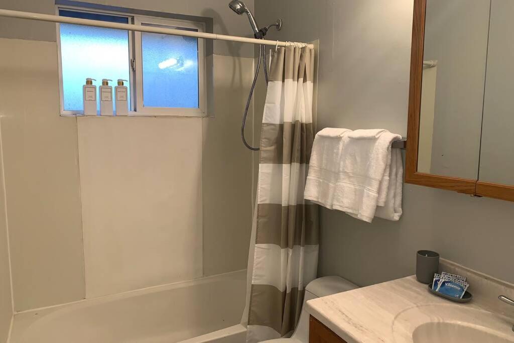 利特尔顿3 King Beds + Bunk Beds On Broadway别墅 外观 照片